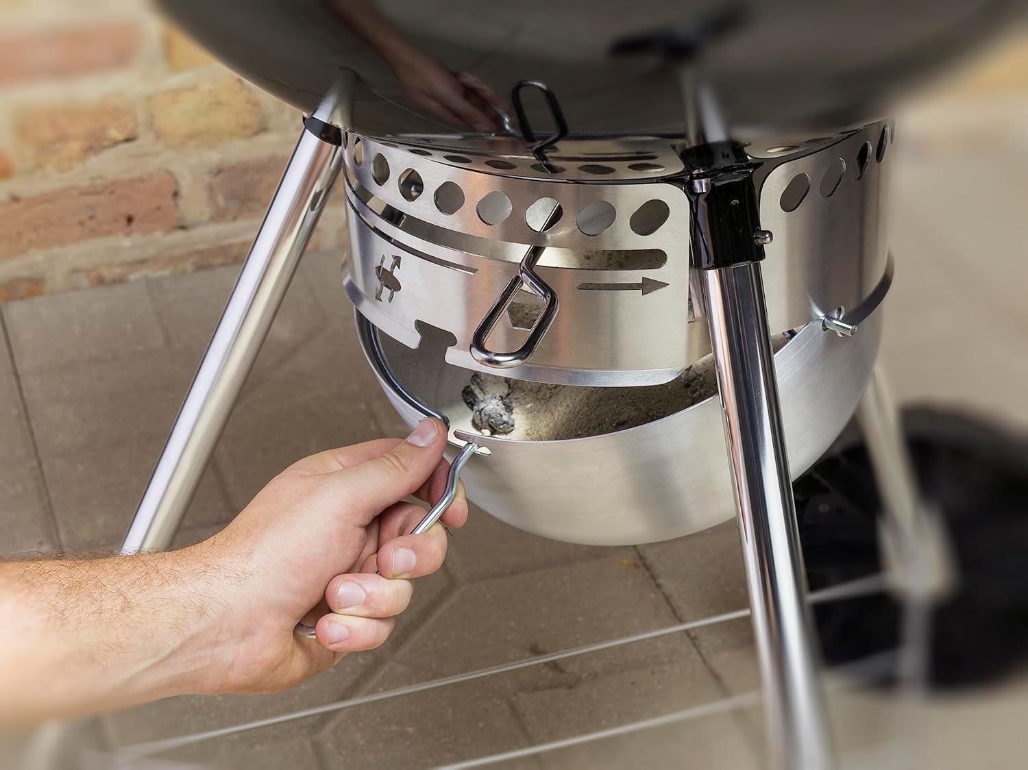 WEBER Kit Sistema di Pulizia One-Touch® (Art. 7444) – Kit di Ricambio per Ceneri e Ventilazione per BBQ a Carbone Ø 57 cm Weber